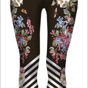 Black floral with Lower leg linear pattern OS